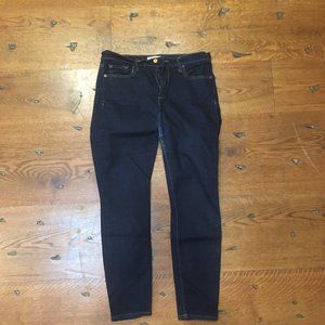 Gap 1969 Women's Jeans (Size: 30R) True Skinny.